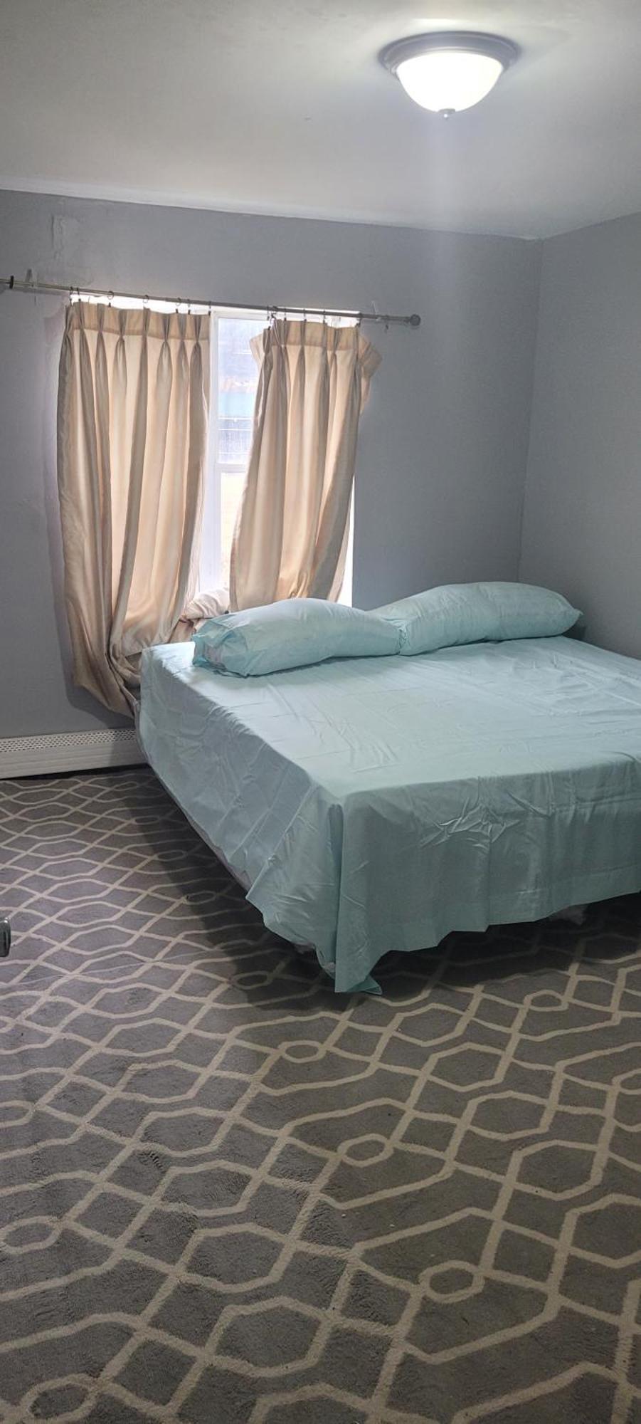 Room In A Beach House With King Size Bed In A Landlord Hosted Three Bedroom Apartment New York Exterior foto